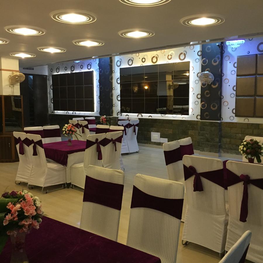 Hotel Invitation Inn Фаридабад Екстериор снимка